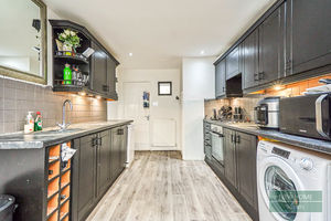 Photo 16- click for photo gallery